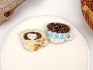 Llavero con cuentas amarillas y verdes, bordado con cuentas, hecho a mano, para usar en bolsos, coches y bicicletas. - Product Image 4