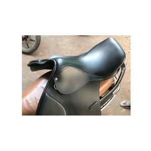 Sillín de doma inglés de cuero DD Premium negro genuino de la mejor calidad, asiento acolchado con tachuelas blancas, asiento suave inspeccionado Doble - Product Image 3