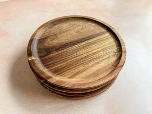 Bandeja de Almacenamiento Redonda de Madera Premium, Organizador Hecho a Mano para el Hogar y la Cocina - Product Image 2