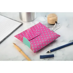 Boîtes de cadeaux personnalisées pour fêtes par CreaBox - Product Image 6