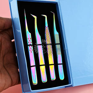 Pinza para Extensión de Pestañas con Punta de Fibra de 90 Grados, Acero Japonés, Herramienta para Volumen de Pestañas, para Creación de Fans de Volumen con Precisión - Product Image 1