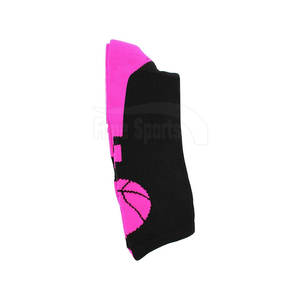Vente en gros de chaussettes de sport unisexes Chaussettes de sport couleurs personnalisées Chaussettes de football fabriquées au Pakistan - Product Image 3