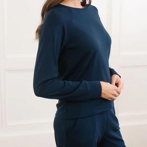 High Quality <b>Oversized</b> Women's Winter Crewneck Sweatshirt Custom Letter Print Street Wear <b>Hoodies</b> with Front Logo Position - Product Image 6