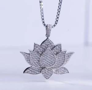 Moissanite Collier Lotus Glacé pour Femmes Filles Pendentif Fleur de Lotus en Argent Sterling 925 avec Chaîne Bling Bijoux Hip Hop - Product Image 4