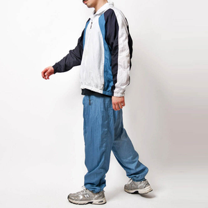 Chaqueta Deportiva con Capucha Personalizada, Ecológica, 100% Nailon, Cortavientos, Transpirable, Ligera, Informal, de Invierno para Hombre, de Secado Rápido - Product Image 3