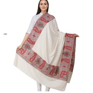 Châles de luxe de haute qualité pour femmes Vente chaude Nouveaux produits Style Toutes saisons Châle en cachemire pour femmes avec velours Boarder Design - Product Image 3