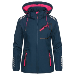 Venta al por mayor cremallera mujeres Softshell chaqueta de invierno personalizado a prueba de viento polar con capucha chaqueta especial de invierno con logotipo personalizado - Product Image 4