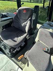 TRACTOR MASSEY FERGUSON 7618 DYNA DE 6 RUEDAS DE 2012 EN VENTA, MOTOR DE 90 CV CON BOMBA DE ENGRANAJES Y CAJA DE CAMBIOS - Product Image 6