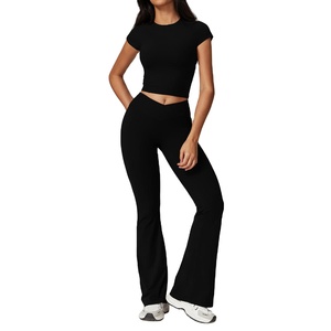 Ensemble de yoga 2 pièces pour femme, haute qualité, avec logo frontal, respirant, séchage rapide, en Spandex/Polyester, taille élastique, pour fitness et gym - Product Image 1