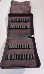 Estuche para bolígrafos de cuero genuino con cierre de cremallera que acomoda 20 bolígrafos Color negro - Product Image 2