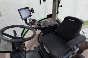 Tracteur agricole multifonctionnel d'occasion Fendt 716 à vendre - Product Image 5