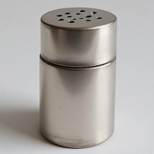 Molinillo de sal y pimienta de madera vintage con molinillo de bronce martillado rústico hecho a mano artesanal diseñado para comedor decorativo - Product Image 2