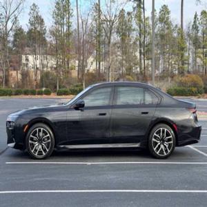 BM-W Série 7 740i xDrive 2024 : Propre et Abordable - Product Image 2