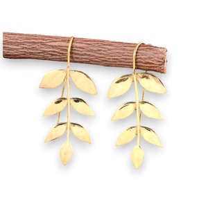 2024 moda Venta caliente 18K chapado en oro y plata de ley 925 plateado clásico colgante hoja pendiente joyería para mujer moda - Product Image 1