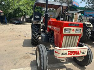 2020 Swaraj 855 FE Tracteur à roues utilisé 4WD 855 FE Roue avec engrenage central et composants moteur, y compris boîte de vitesses Farmtrac - Product Image 2