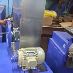 Máquina Trituradora de Grumos Mariya, Tritura Grumos Duros de Forma Eficiente en Material Uniforme, Garantizando un Flujo Suave y Alto Rendimiento - Product Image 1