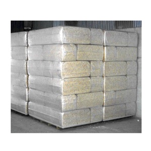 Materiel de rembourrage en copeaux de bois naturel en vrac, copeaux de bois à vendre, sciure de bois de qualité supérieure, prix abordable - Product Image 1