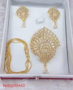 ชุดสร้อยคอและต่างหูสำหรับผู้หญิงที่ไร้กาลเวลาเหมาะสำหรับงานแต่งงานฟังก์ชั่นแบบดั้งเดิมสวมใส่ตามเทศกาลและงานปาร์ตี้ที่หรูหรา - Product Image 6