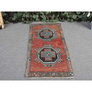 1.3x2.9 ft Vintage Rug, <b>Red</b> Camouflage Turkish Rug <b>Wool</b> - Product Image 4