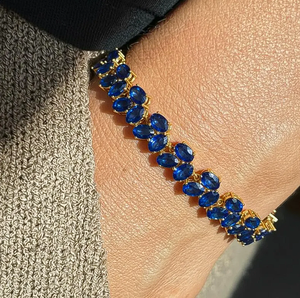 Pulsera de Plata con Zafiro Azul Ovalado, Pulsera de Zafiro Azul Hecha a Mano, Joyería con Piedra de Nacimiento - Product Image 6
