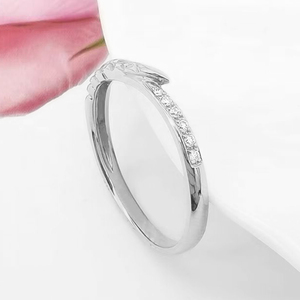 Anillo de Pluma con Diamante de Laboratorio Minimalista Art Deco, Oro de 14K, Plata de Ley 925, Anillo de Media Eternidad con Hojas, Anillo de Compromiso, Anillo de Boda - Product Image 4