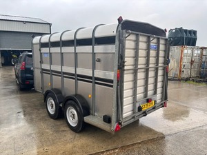 Remorques pour bétail Ifor Williams Hudson 12x6 de haute qualité, entièrement révisées, y compris une nouvelle remorque 12x6 Tuff - Product Image 5