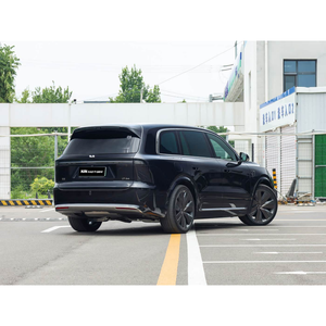 Li Auto L9 Edición Livis 2026, Carrocería de Doble Tono, Proceso de Pintura Triple, Ruedas de 22 Pulgadas, Pedal Eléctrico, SUV de Tamaño Completo - Product Image 3