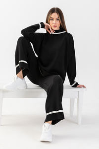 Conjunto de Suéter y Pantalones de Punto Indispensable para Mujer, con Cuello Polo, Detalles de Botones y Estilo Cárdigan, de Alta Calidad, para Uso Diario y Oficina - Product Image 6