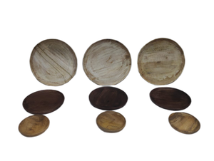 Planche à découper rectangulaire en bois rustique, durable et éco-responsable, fabriquée à la main en couleur bois pour une utilisation en cuisine - Product Image 4