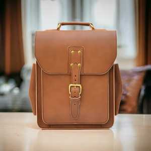 Mochila unisex estilo aventura con siete bolsillos, de cuero genuino, patrón de caramelo, cremallera, logotipo personalizado, mochila de moda para estudiantes - Product Image 1