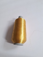 Kushang Textile Na Nouveaux fils à broder métalliques teints en polyester or et argent 150/2, fil imperméable pour vêtements et sacs