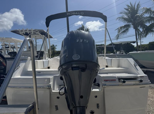 Robalo R180 d'occasion 2025 SMART SALES Garantie 3 ans Origine américaine - Product Image 4