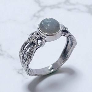 Anillos de Plata de Ley 925 con Diseño Floral Ancho 2026, Anillos de Mujer con Diseño Personalizado de Flor y Piedra Lunar Azul Fuego a la Moda - Product Image 3