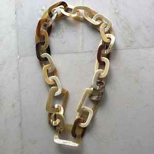 Collar Redondo de Cuerno Estilo Moderno Hecho a Mano para Mujer, Duradero, Ecológico, Decoración para Bodas y Fiestas, Brillante y a la Moda - Product Image 4