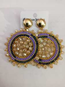 Fait sur mesure avec des perles attachées Boucles d'oreilles de mode perlées de couleurs et de styles assortis pour la revente par les magasins de mode - Product Image 3