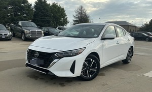 NISSAN Sentra SV Berlina 4 Porte di Lusso in Ottime Condizioni - Product Image 4