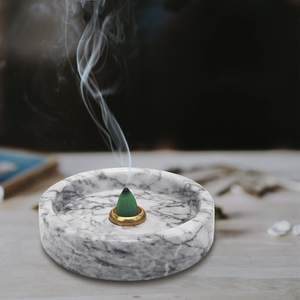 Brûleur d'encens en pierre naturelle marbre blanc personnaliser à la main et design de luxe décor de table d'intérieur porte-encens - Product Image 2