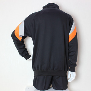 ชุดกีฬาโพลีเอสเตอร์น้ำหนักเบาชุดฝึกฤดูร้อนชุดวิ่งออกกำลังกายแบบกำหนดเองชุดกีฬาจำนวนมาก - Product Image 2