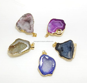 Mejor venta amor tendencia colorido tallado Druzy ágata colgante Top tendencia geoda cristal collar piedra preciosa Natural - Product Image 6