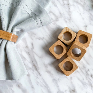 Elegantes servilleteros de madera de mango hechos a mano por HF Crafts Decoración de mesa de alta calidad para bodas y fiestas disponibles a bajo precio - Product Image 1