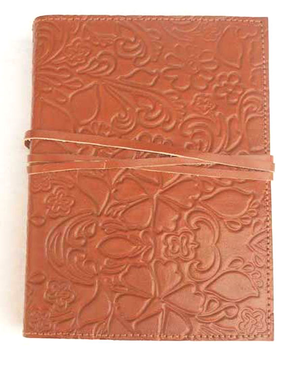 สีน้ำตาล