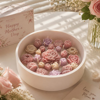 Décoration de maison de luxe, cadeau pour la Saint-Valentin, fête des mères, fête des femmes, bougie parfumée en cire de soja en forme de fleurs dans un récipient en gypse
