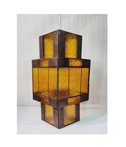 Lanterne suspendue décorative en fer de conception unique avec lanterne en verre de taille personnalisée de la meilleure qualité de l'Inde - Product Image 1