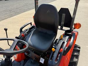63.4HP Kubota <b>Tractor</b> Gear Drive Red Color <b>Tractor</b> Brand New Kubota MX6000 2023 <b>Tractor</b> For Sell - Product Image 2