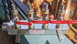 Collecteur d'eau en acier inoxydable 304 Dubey International pour machine de moulage par injection - Sans rouille, longue durée de vie - Product Image 2