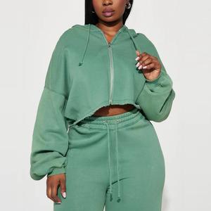 Ensemble 2 pièces sweat à capuche et short pour femme grande taille, hiver, uni, broderie 3D, 100% coton, séchage rapide, écologique, personnalisable, vente en gros - Product Image 4