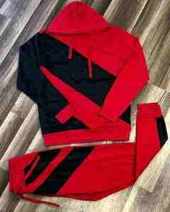 Cómodo chándal para hombre con bolsillos laterales y diseño de pantalón con cintura ajustable. - Product Image 2