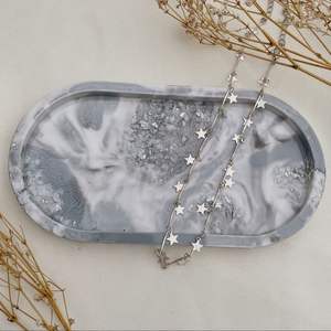 ถาดเรซิ่นทำมือสำหรับจัดโต๊ะอย่างมีสไตล์ ถาดเสิร์ฟเค้ก น้ำผลไม้ และอาหาร สำหรับใช้ในบ้านและโรงแรม - Product Image 2