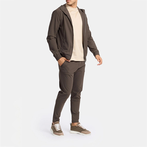 Conjunto Deportivo Ajustado para Hombre, Chaqueta con Capucha y Cremallera Completa y Pantalones Deportivos Ajustados, Marrón, Conjunto Deportivo Ligero para Hombre - Product Image 3