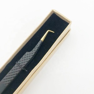 Pinzas profesionales para cejas de pestañas chapadas en oro negro de 90 grados, Diamante puntiagudo de acero inoxidable para agarrar firmemente - Product Image 2